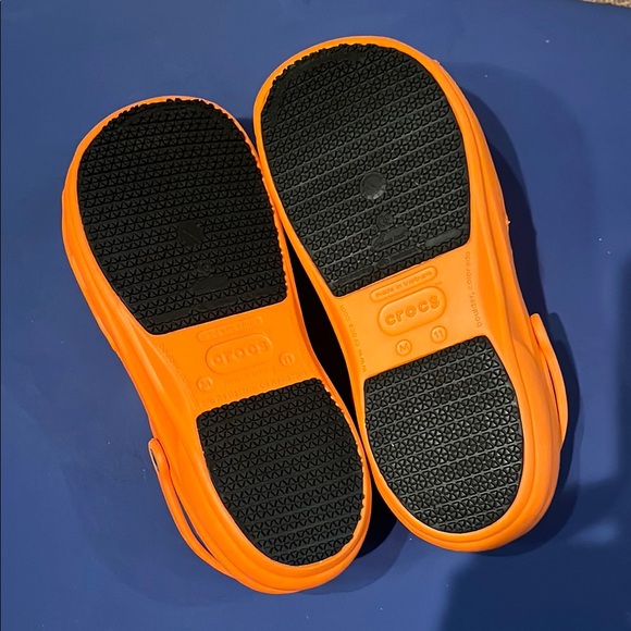 Men’s Orange Bistro Croc Clogs - Picture 2 of 6
